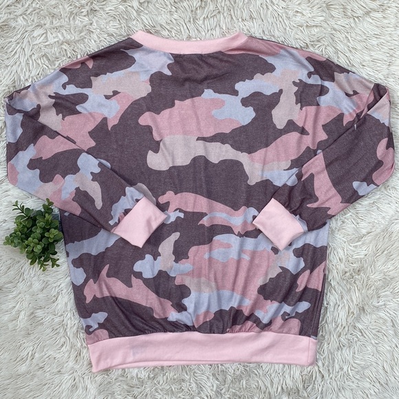 ๐HP๐ And The Why Camo Sweatshirt ๐ Pink Gray & Burgundy. - Picture 4 of 12